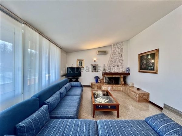 casa indipendente in vendita a Desenzano del Garda