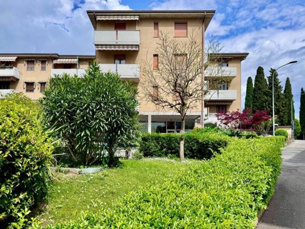 appartamento in vendita a Desenzano del Garda