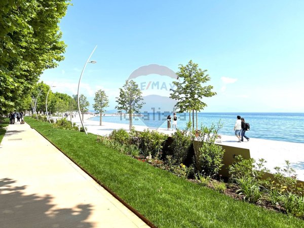 appartamento in vendita a Desenzano del Garda