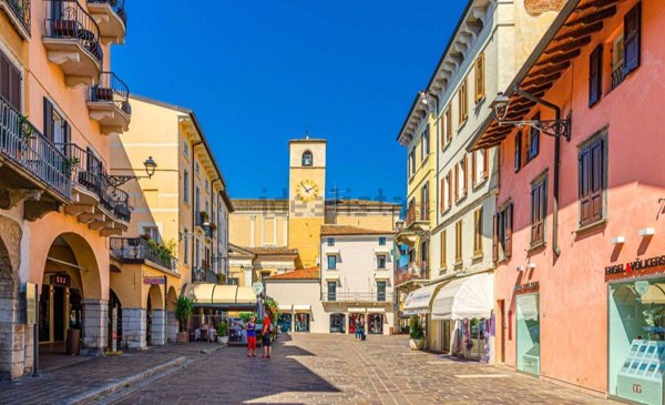 appartamento in vendita a Desenzano del Garda