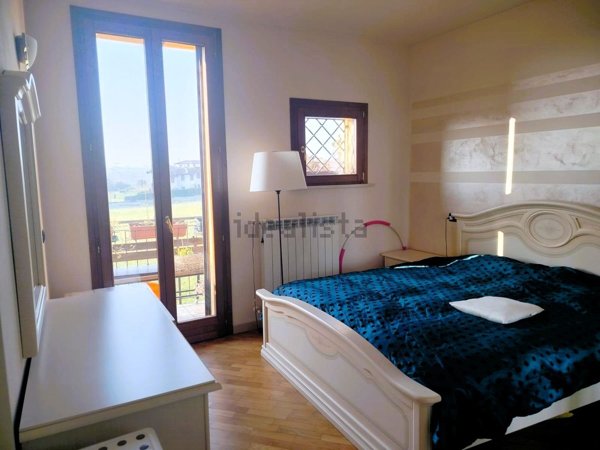 appartamento in vendita a Desenzano del Garda in zona Vaccarolo