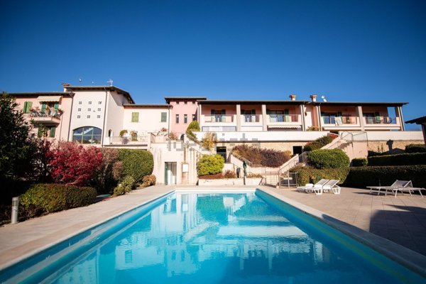 appartamento in vendita a Desenzano del Garda