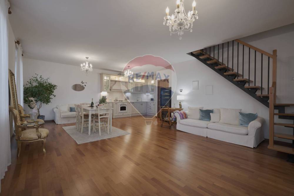 appartamento in vendita a Desenzano del Garda