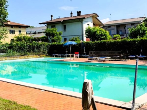 appartamento in vendita a Desenzano del Garda in zona Rivoltella