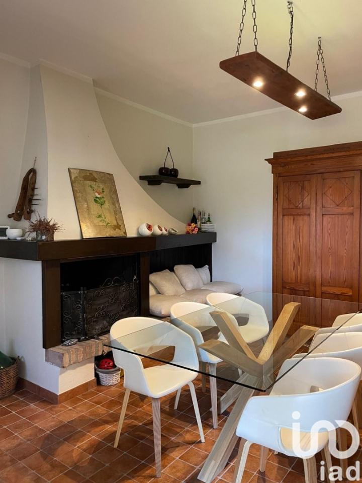 casa indipendente in vendita a Desenzano del Garda
