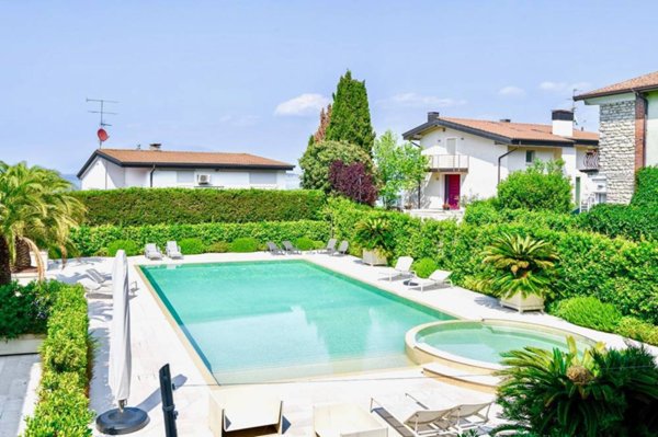 appartamento in vendita a Desenzano del Garda
