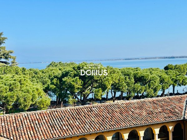 appartamento in vendita a Desenzano del Garda