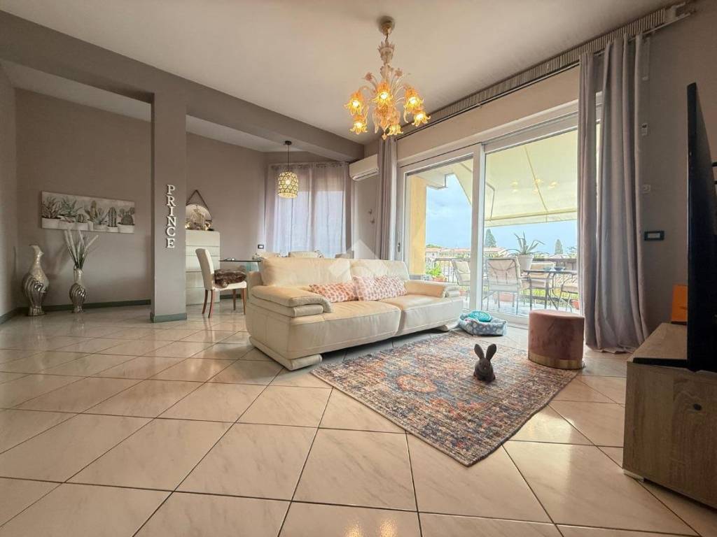 appartamento in vendita a Desenzano del Garda