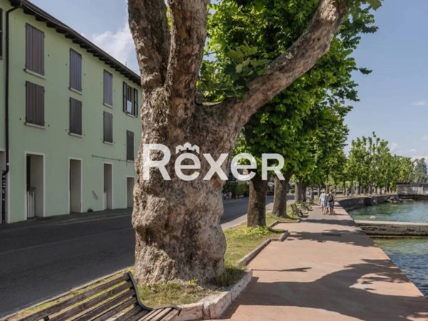 appartamento in vendita a Desenzano del Garda