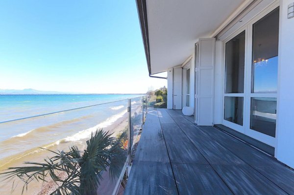casa indipendente a Desenzano del Garda in zona San Martino della Battaglia