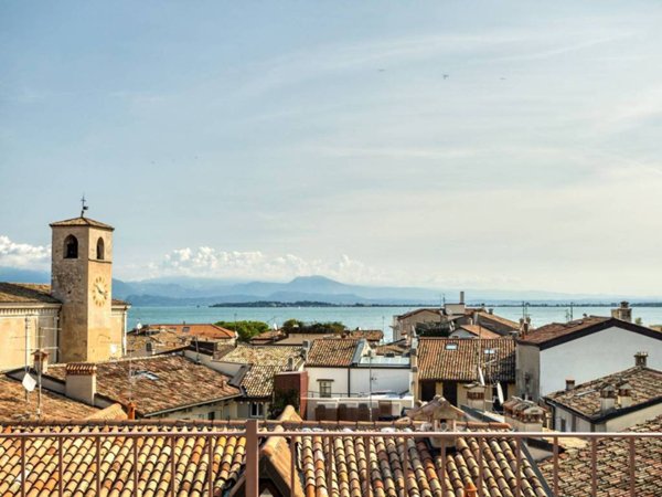 appartamento in vendita a Desenzano del Garda