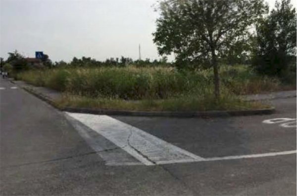 terreno edificabile in vendita a Desenzano del Garda