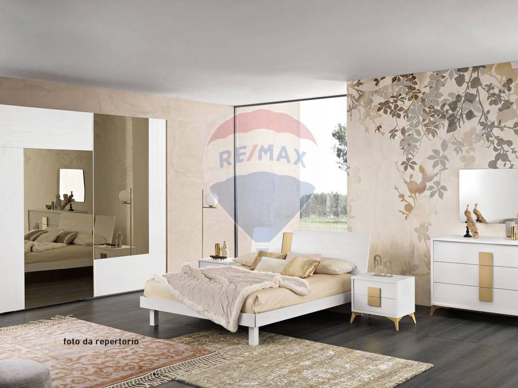 appartamento in vendita a Desenzano del Garda in zona Rivoltella