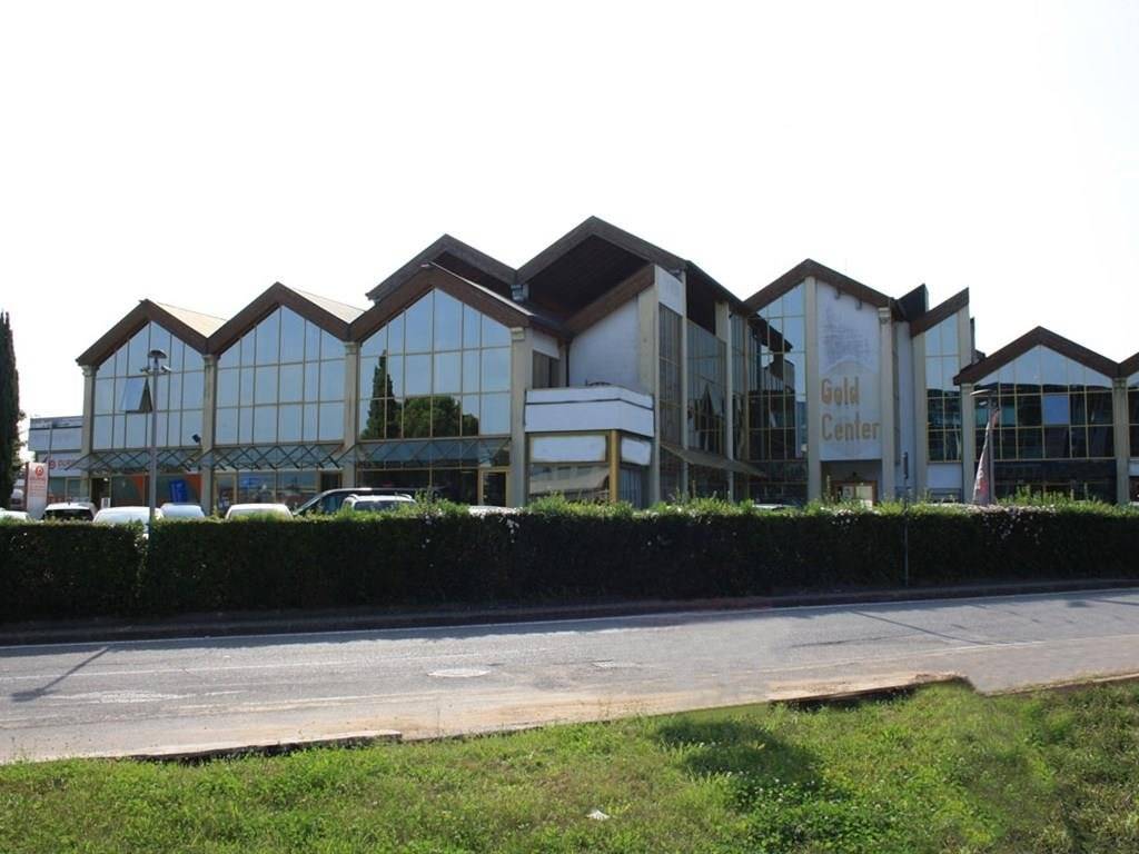negozio in vendita a Desenzano del Garda