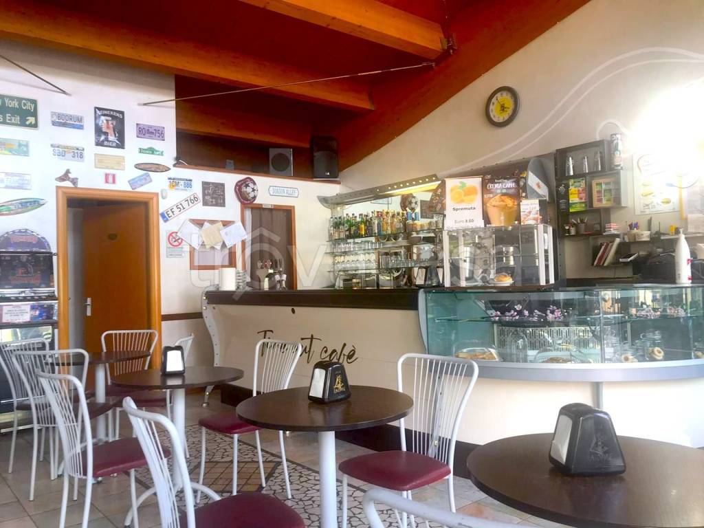 monolocale in vendita a Desenzano del Garda in zona Rivoltella