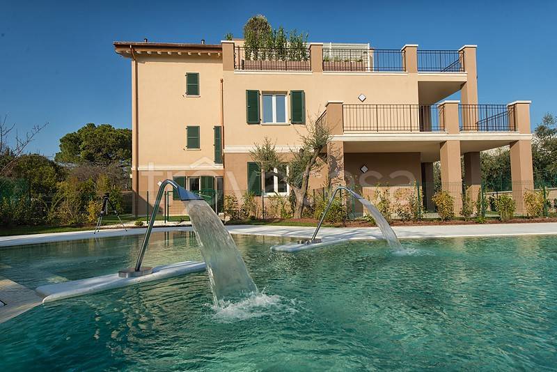 appartamento in vendita a Desenzano del Garda