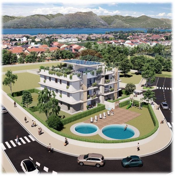 appartamento in vendita a Desenzano del Garda in zona Rivoltella