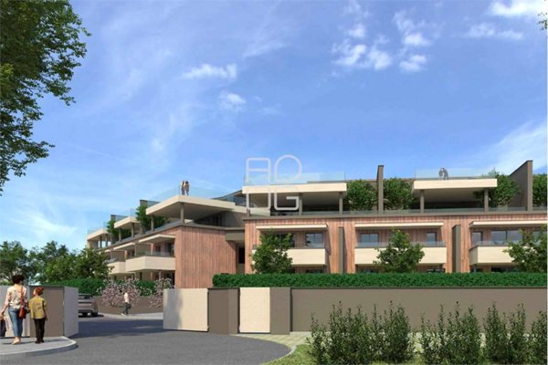 appartamento in vendita a Desenzano del Garda in zona Rivoltella