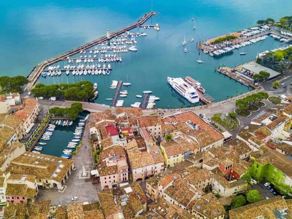appartamento in vendita a Desenzano del Garda