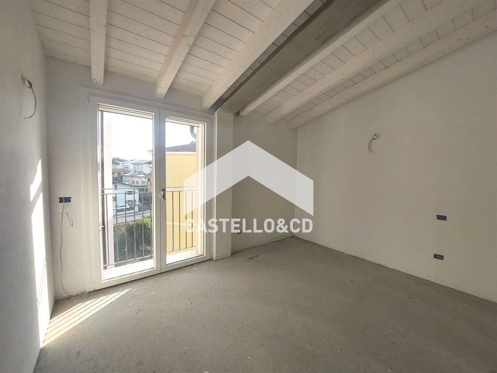 appartamento in vendita a Desenzano del Garda