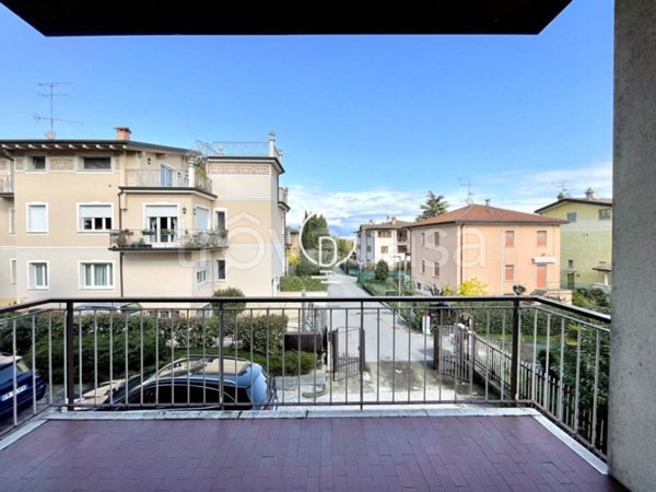 casa indipendente in vendita a Desenzano del Garda