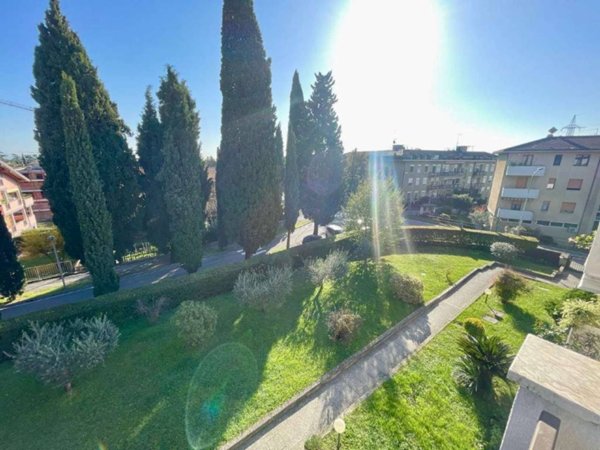 appartamento in vendita a Desenzano del Garda