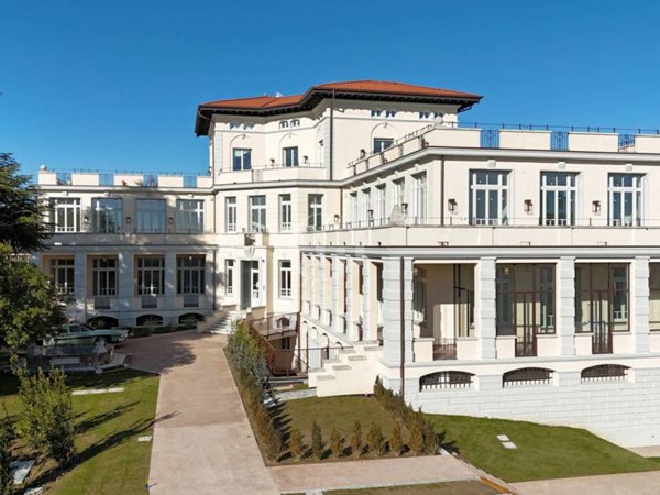 appartamento in vendita a Desenzano del Garda