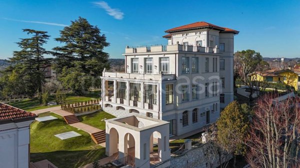 appartamento in vendita a Desenzano del Garda