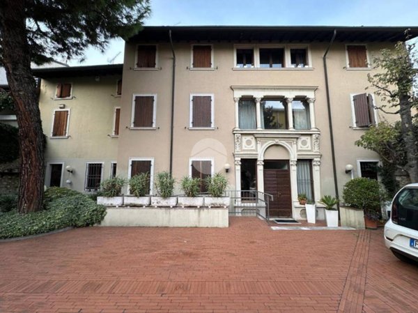 appartamento in vendita a Desenzano del Garda