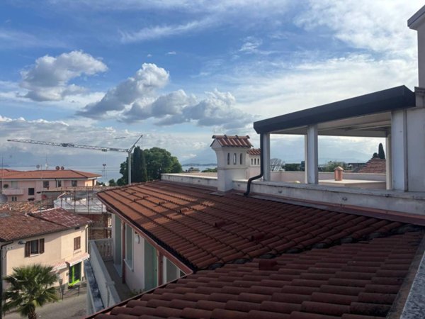 appartamento in vendita a Desenzano del Garda