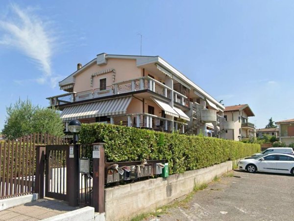 appartamento in vendita a Desenzano del Garda in zona Rivoltella