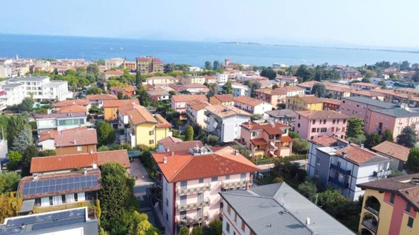 appartamento in vendita a Desenzano del Garda