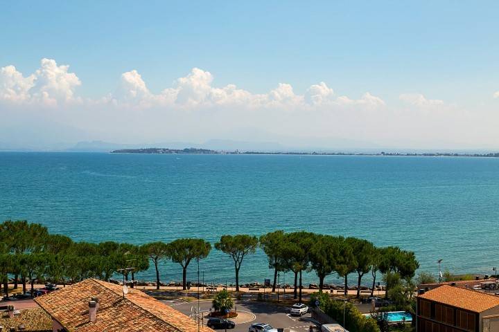 appartamento in vendita a Desenzano del Garda