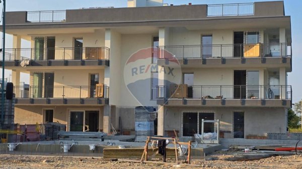 appartamento in vendita a Desenzano del Garda in zona Rivoltella