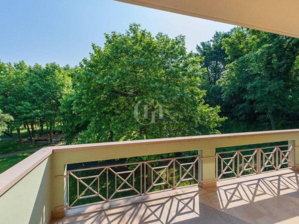 appartamento in vendita a Desenzano del Garda