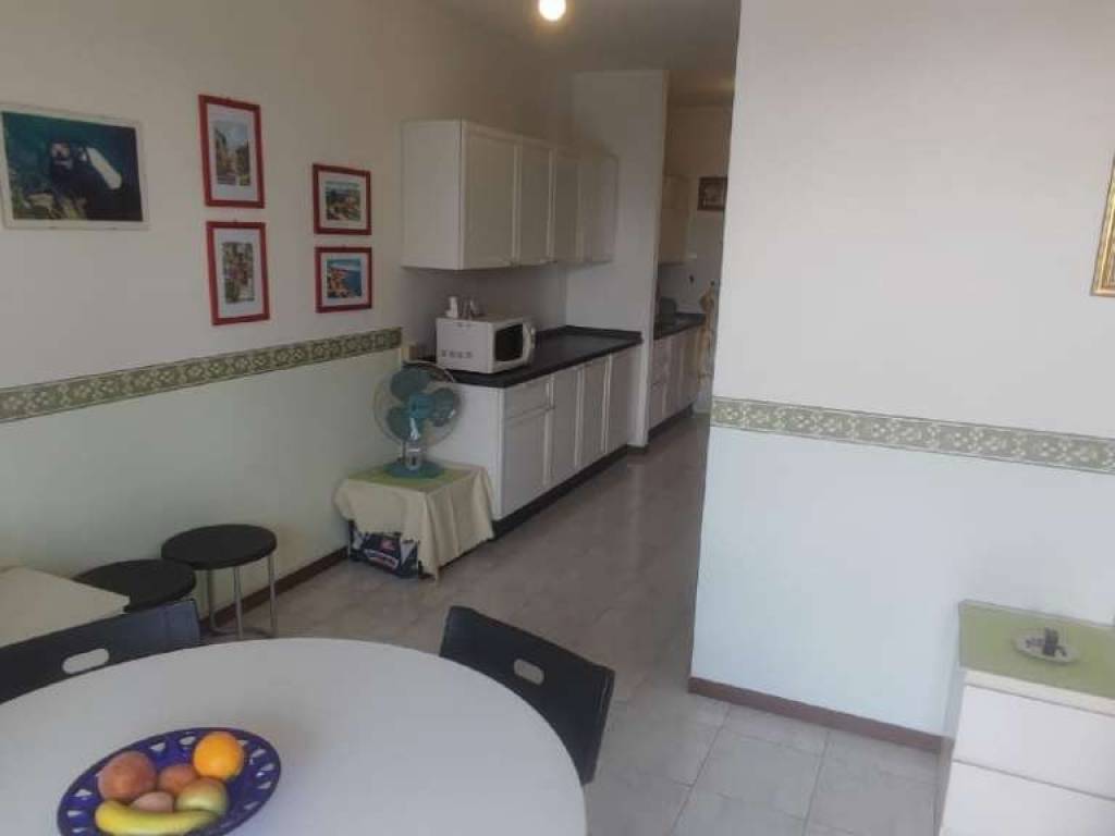 appartamento in vendita a Desenzano del Garda in zona Rivoltella