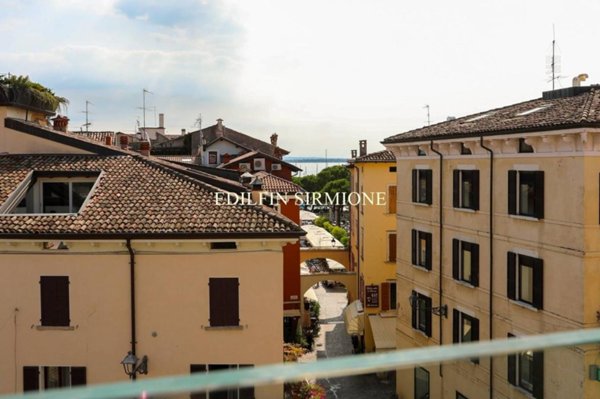 appartamento in vendita a Desenzano del Garda