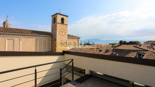 appartamento in vendita a Desenzano del Garda