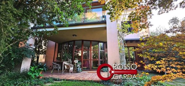 casa indipendente in vendita a Desenzano del Garda