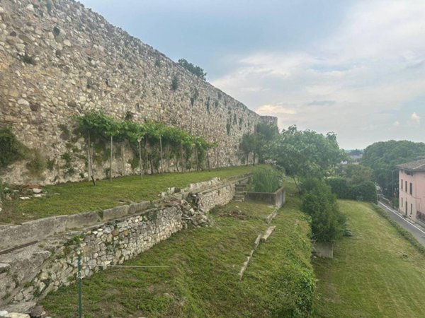 appartamento in vendita a Desenzano del Garda