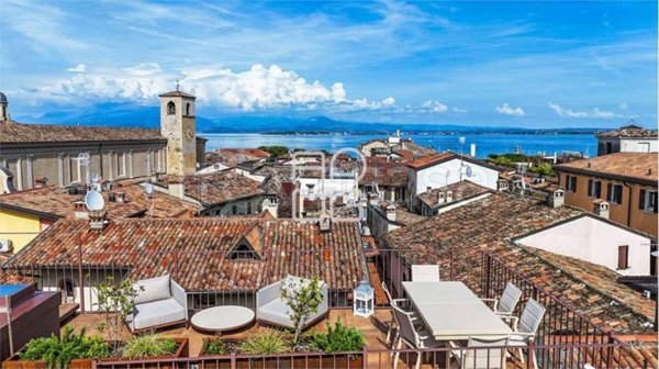 appartamento in vendita a Desenzano del Garda