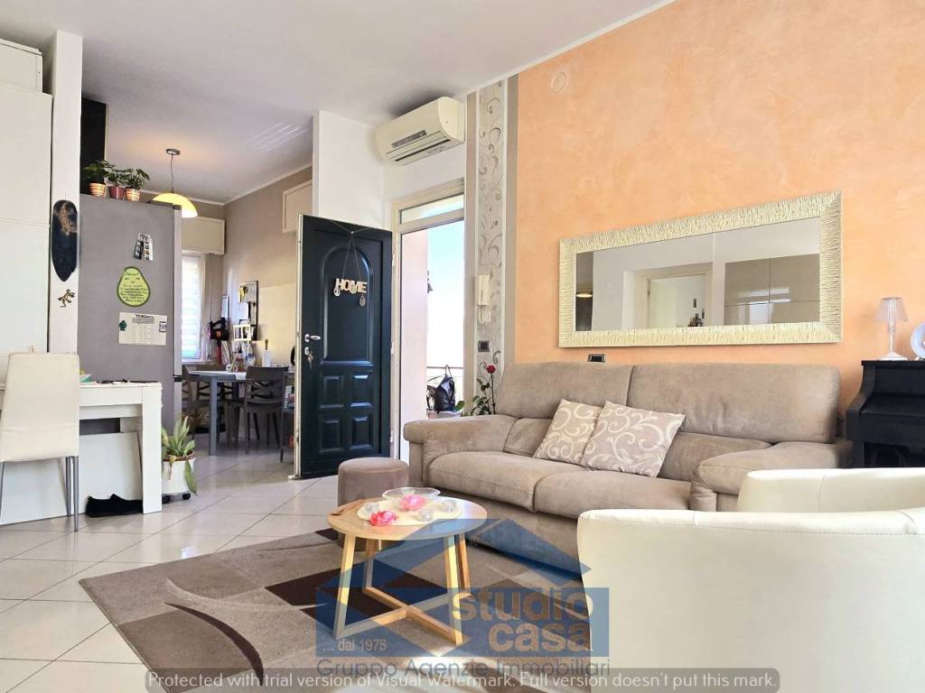 casa indipendente in vendita a Desenzano del Garda