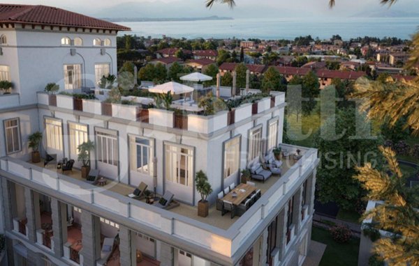 appartamento in vendita a Desenzano del Garda