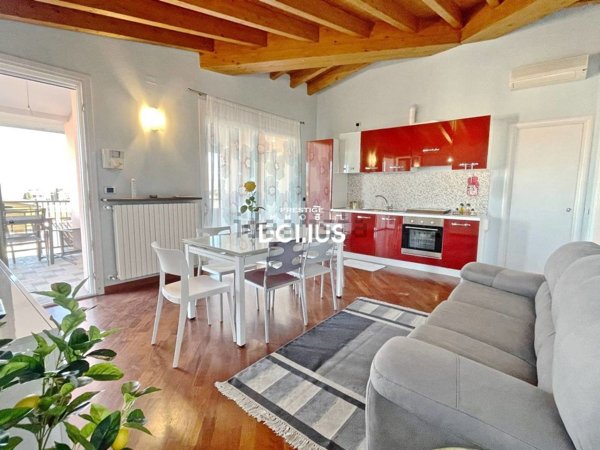 appartamento in vendita a Desenzano del Garda
