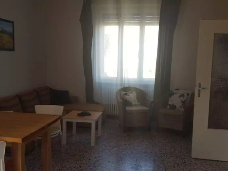 casa indipendente in vendita a Desenzano del Garda in zona Rivoltella