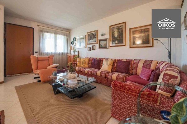 casa indipendente in vendita a Desenzano del Garda