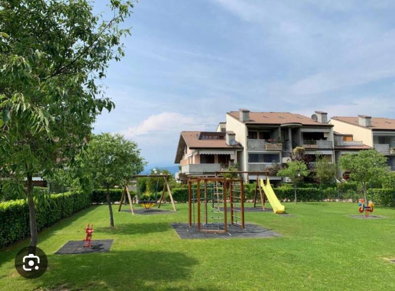appartamento in vendita a Desenzano del Garda in zona Rivoltella