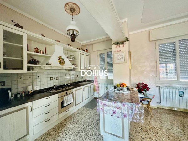 appartamento in vendita a Desenzano del Garda
