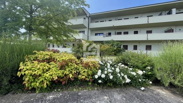 appartamento in vendita a Desenzano del Garda in zona Rivoltella