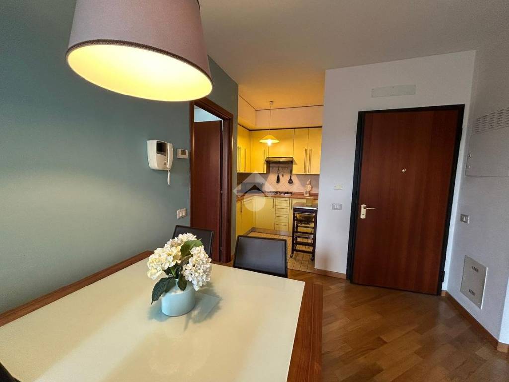 appartamento in vendita a Desenzano del Garda